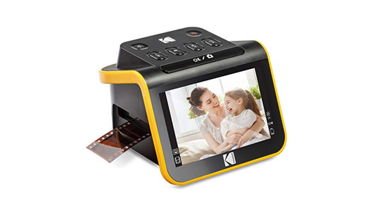 The best way to digitize your old family photos (without spending a fortune)