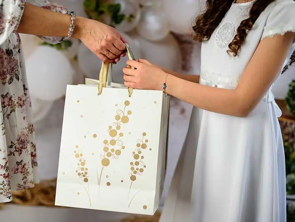 8 original communion gifts that any little one will want to have