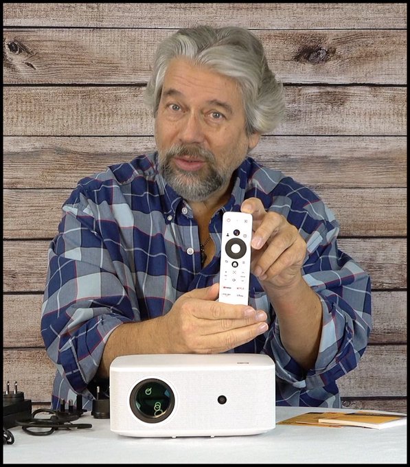 I had a lot of fun setting up and reviewing the Kodak Flik X20 1080p HD Google TV Projector.