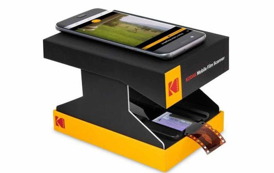 6 Ways of Converting 35mm Slides to Digital for 2023